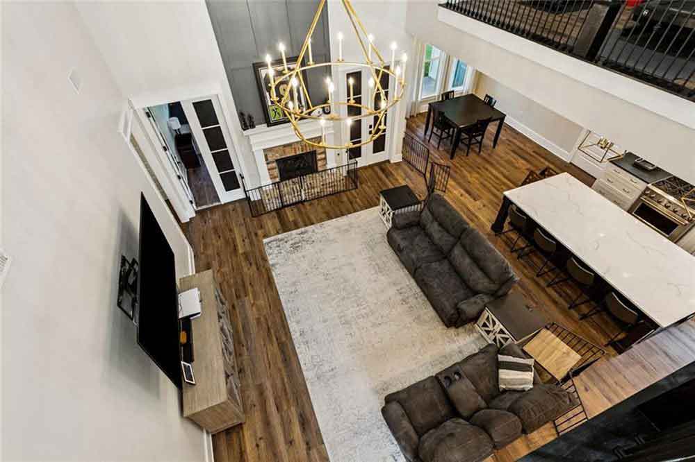 31-1656-Audubon-Second-Story-Ceiling-In-Living-Room