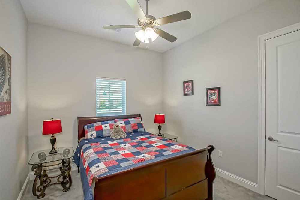 31-745-Grey-Heron-Bedroom