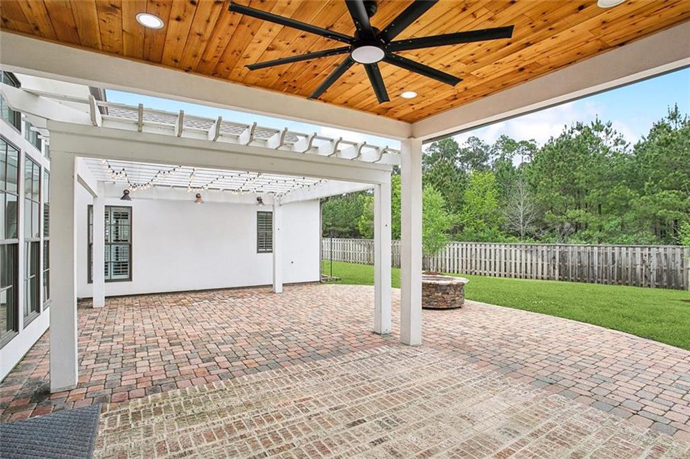 33- 717 Sugar Pine Circle Entertainment Space