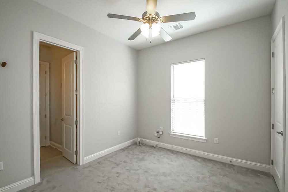 34-745-Grey-Heron-Carpet