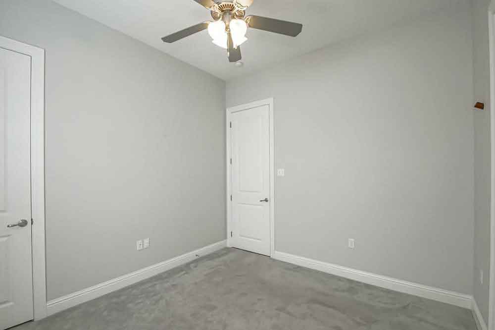 36-745-Grey-Heron-Bedroom-1