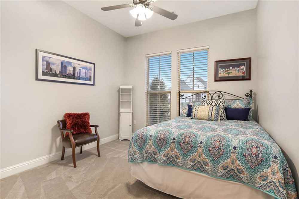 37-745-Grey-Heron-In-Law-Bedroom