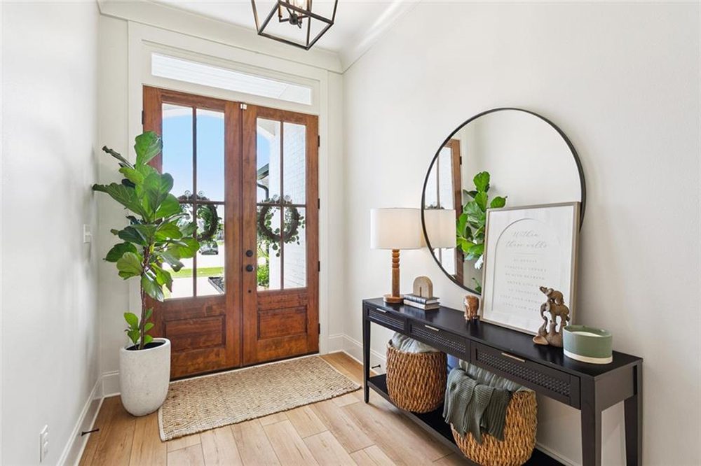 4- 1166 Audubon Pkwy Entryway