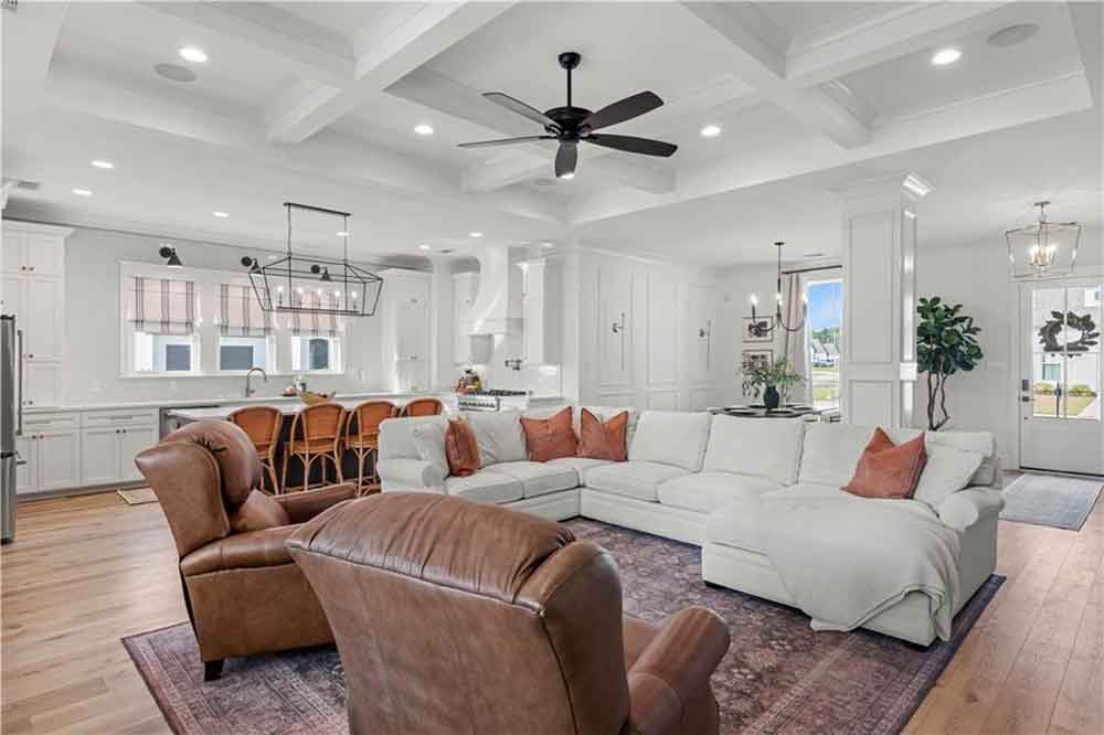 5-1505-Blck-Pine-Court