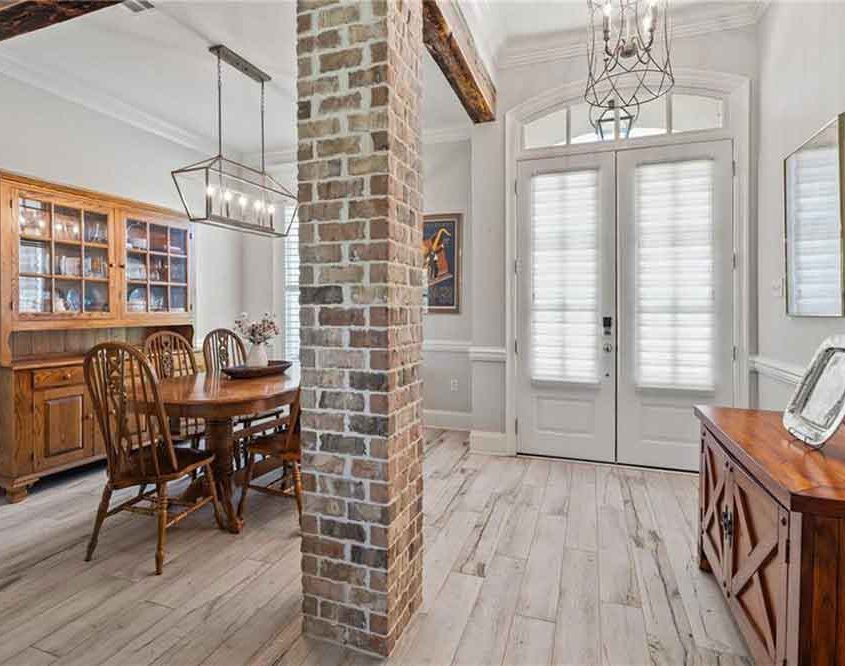 5-2021-Cypress-Bend-Drive-Brick-Accent