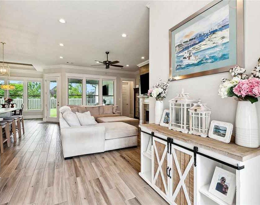 5-2040-CYPRESS-BEND-Lane-Enteryway