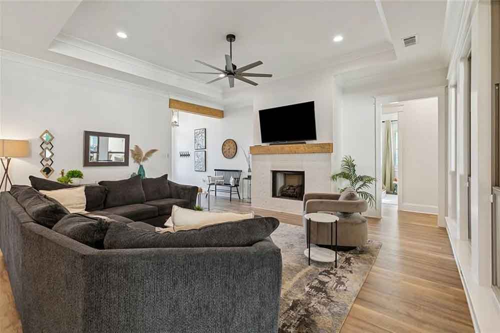 5-7104-Green-Heron-Fireplace-View