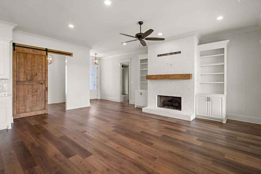 5-8025-Bedico-Trail-Sliding-Barn-Door