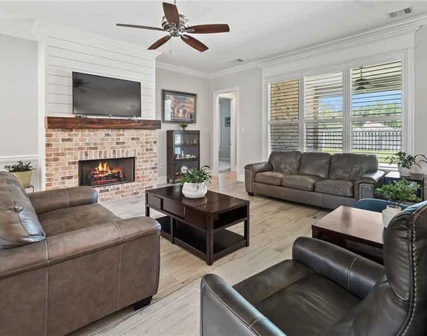 6-FIreplace-2021-Cypress-Bend-Drive