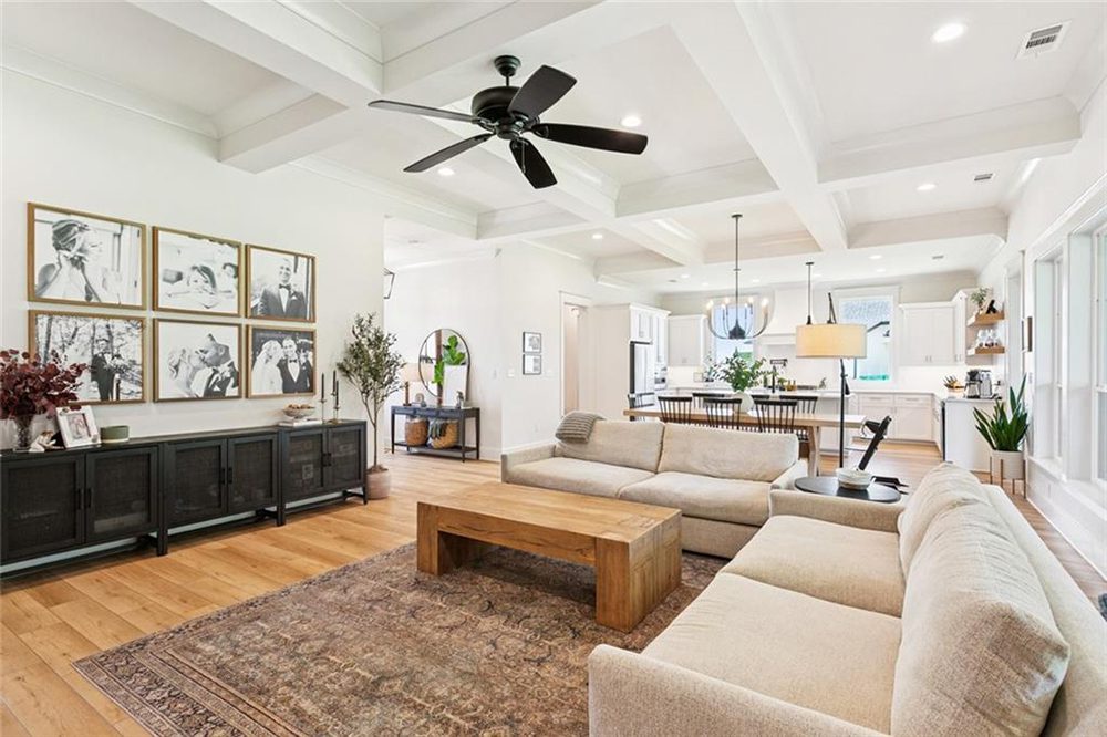 7-1166 Audubon Pkwy Hardwood Flooring