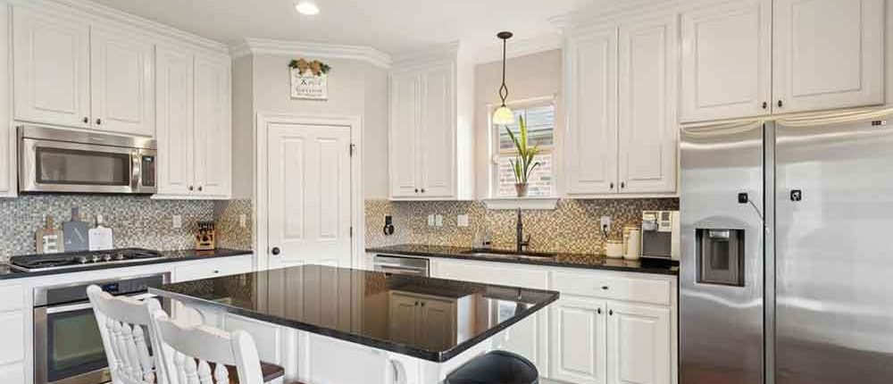 7-1277-Deer-Park-Kitchen-Overview