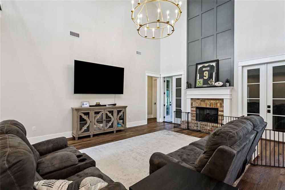 7-1656-Audubon-Fireplace