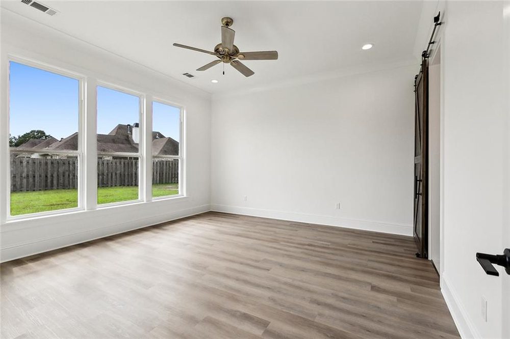 9-479 Bedico Sleek Hardwood Floors